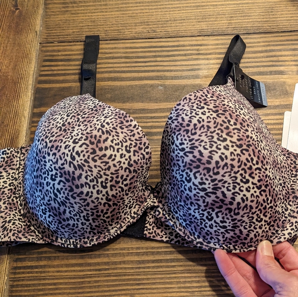 Bra 38DD